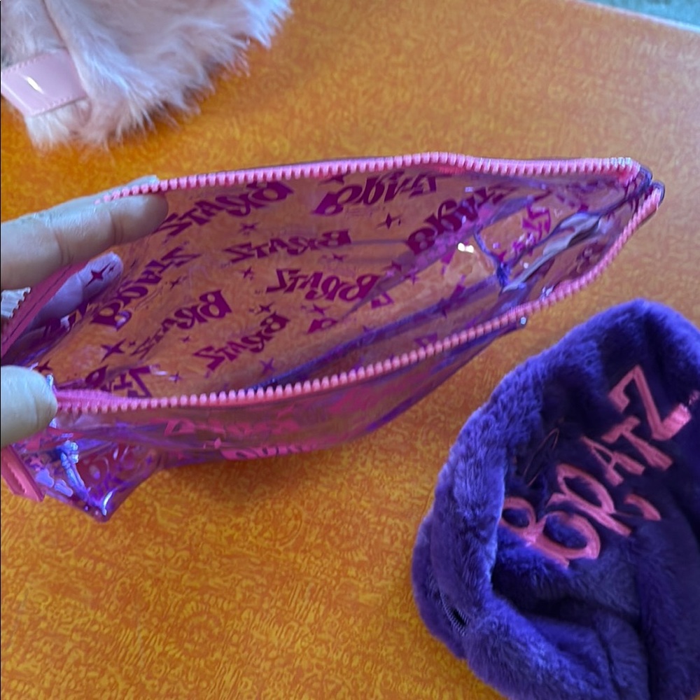 Bratz Pink and Purple Cosmetic Bags - Picture 3 of 4